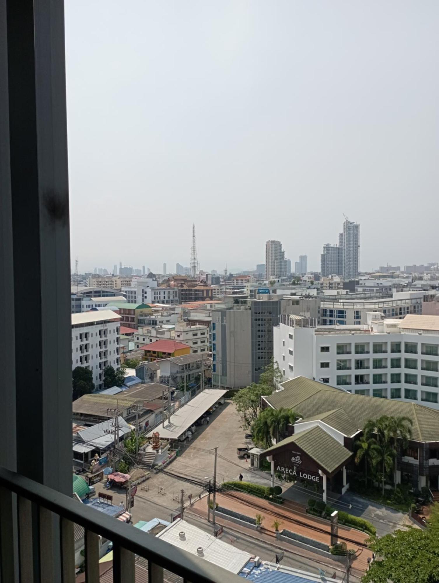 The Base Pattaya By Namiアパートホテル エクステリア 写真